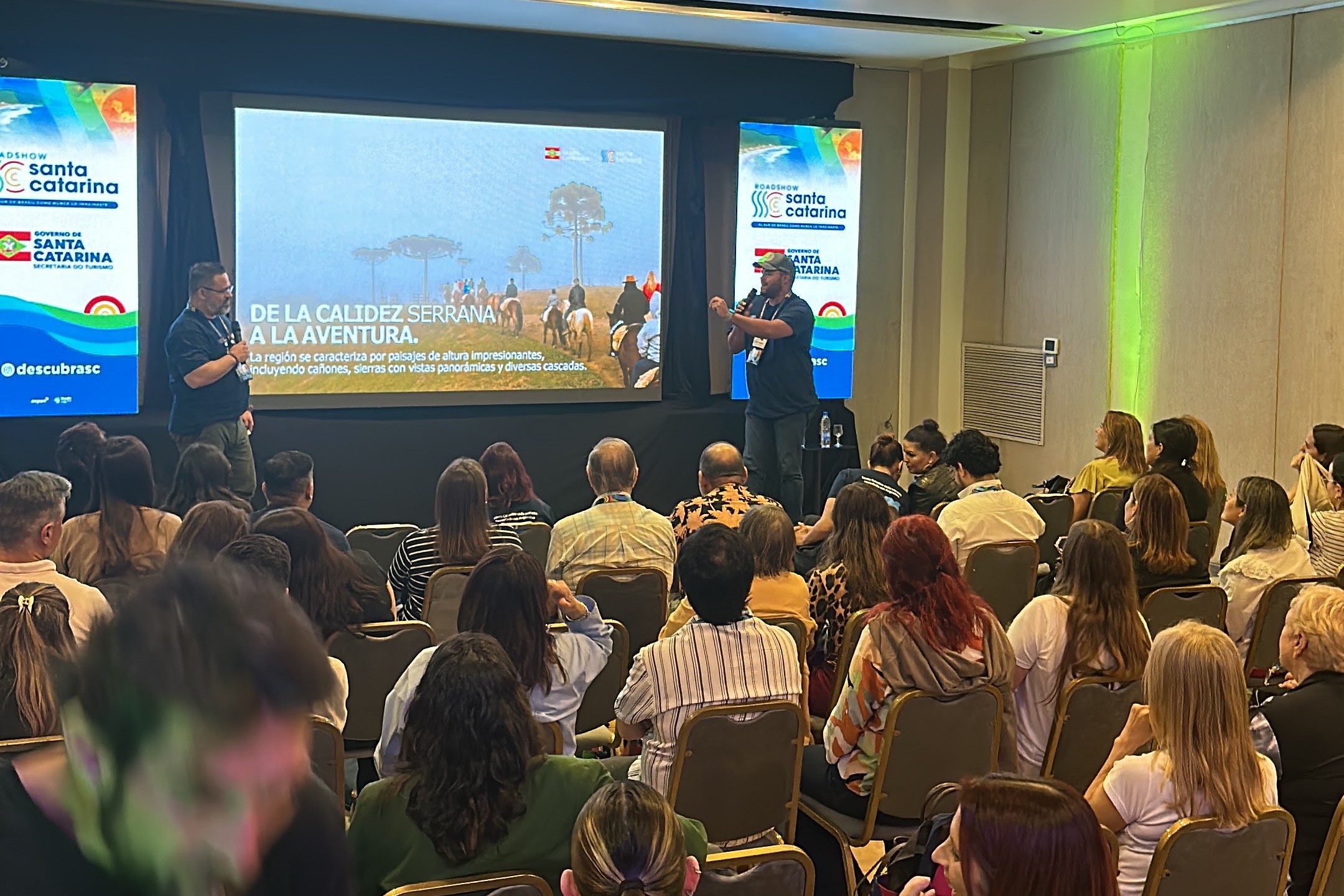 Conferencia y Auditorio Colmado en Rosario: La Presentación Oficial del Corredor Santa Catarina